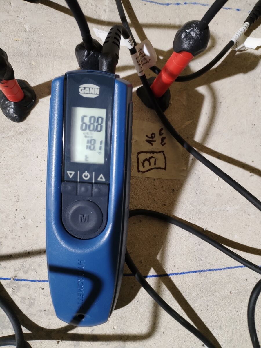 Porareikämittaus betonirakenteesta